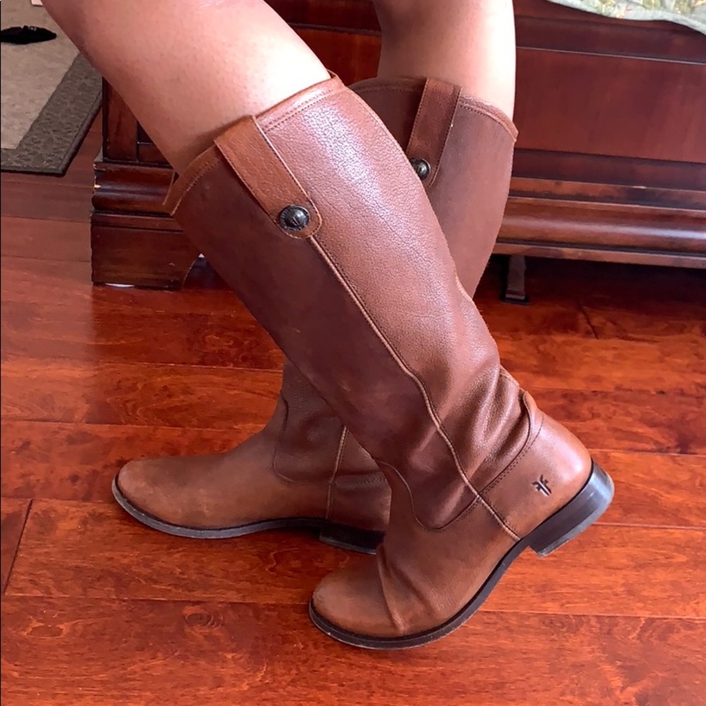 🌟🌟Frye Melissa Button brown boots!!🌟🌟